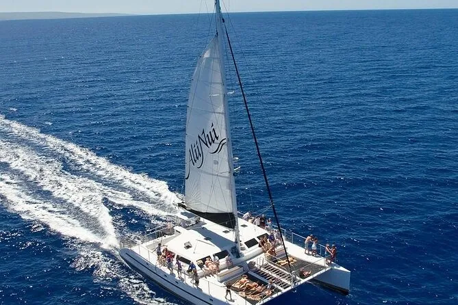 Alii Nui Deluxe Molokini Snorkel Sail